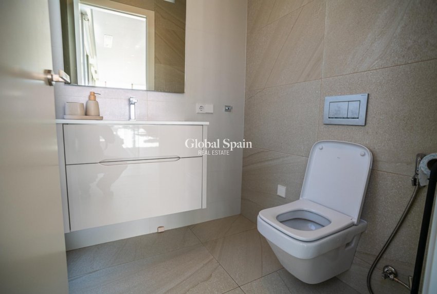 Wiederverkauf - VILLA -
ORIHUELA COSTA - Costa Blanca