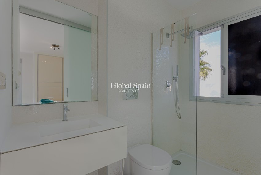 Wiederverkauf - VILLA -
ORIHUELA COSTA - Costa Blanca