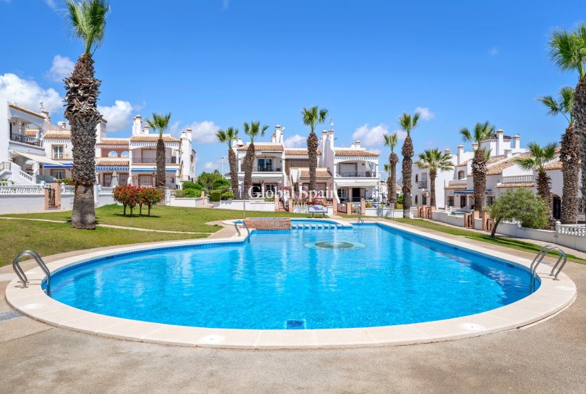 Wiederverkauf - VILLA -
ORIHUELA COSTA - Costa Blanca