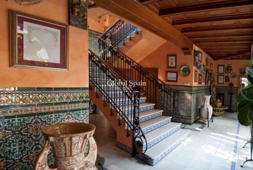 Wiederverkauf - VILLA -
ORIHUELA COSTA - Costa Blanca