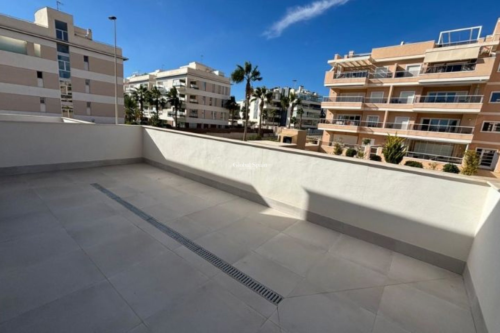 Wiederverkauf - VILLA -
ORIHUELA COSTA - Costa Blanca