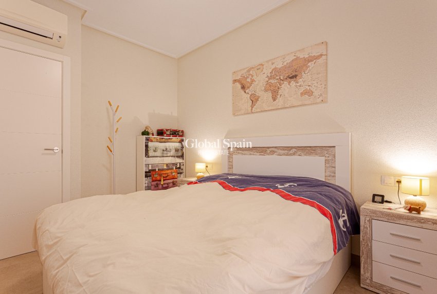 Wiederverkauf - VILLA -
ORIHUELA COSTA - Costa Blanca