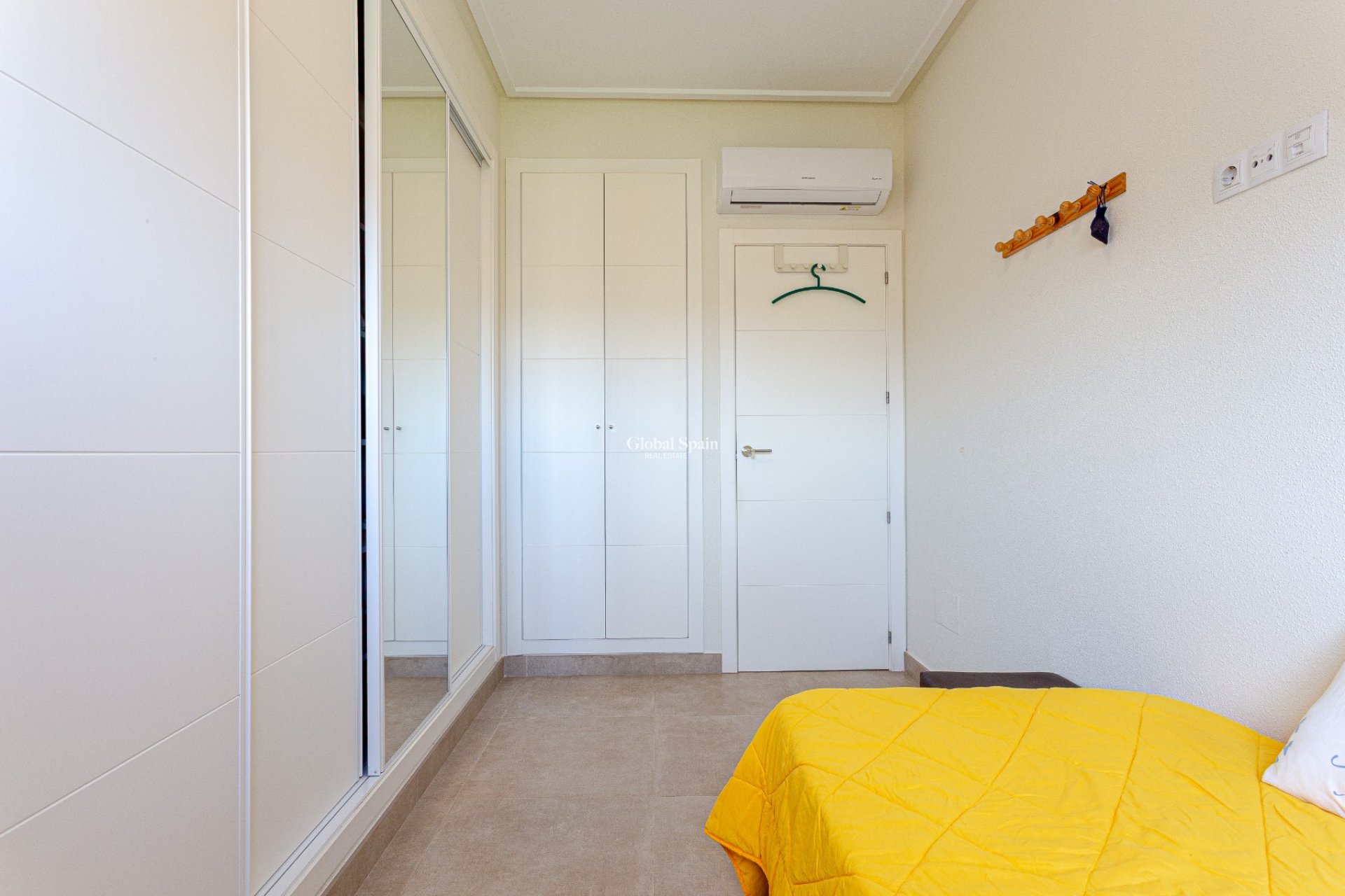 Wiederverkauf - VILLA -
ORIHUELA COSTA - Costa Blanca