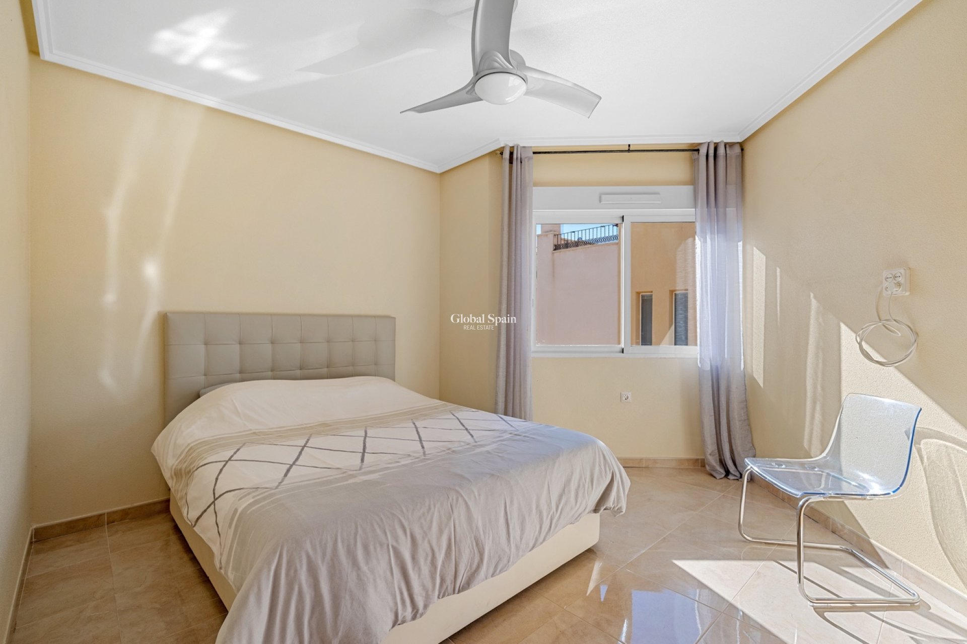 Wiederverkauf - VILLA -
ORIHUELA COSTA - Costa Blanca