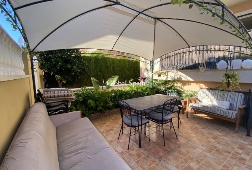 Wiederverkauf - VILLA -
ORIHUELA COSTA - Costa Blanca