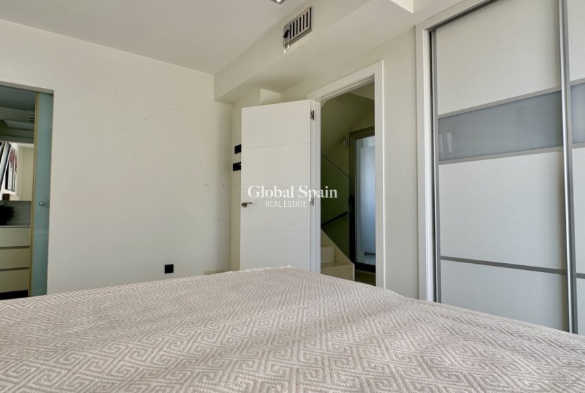 Wiederverkauf - VILLA -
ORIHUELA COSTA - Costa Blanca