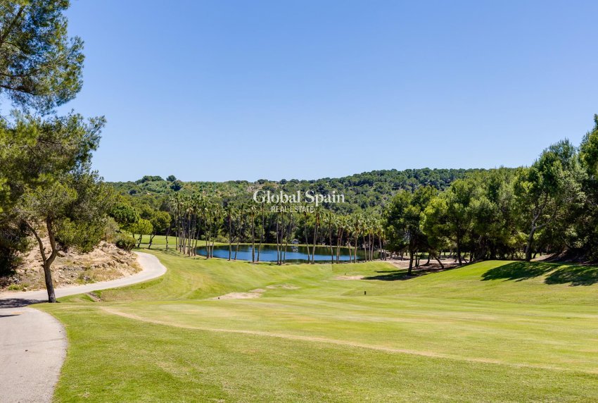 Wiederverkauf - VILLA -
ORIHUELA COSTA - Costa Blanca