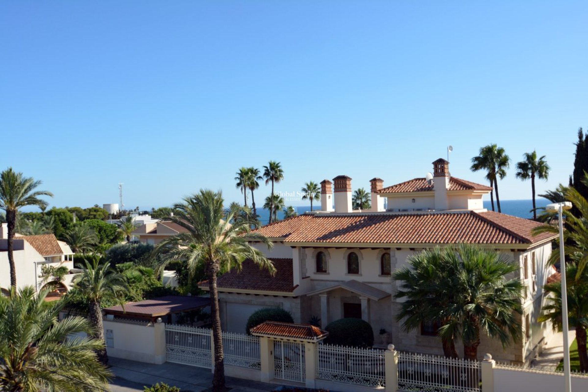 Wiederverkauf - VILLA -
ORIHUELA COSTA - Costa Blanca