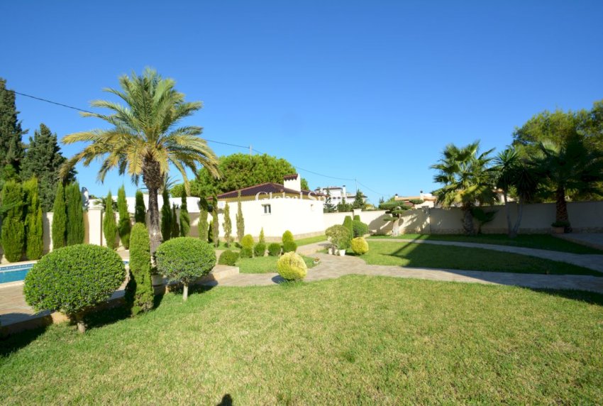 Wiederverkauf - VILLA -
ORIHUELA COSTA - Costa Blanca