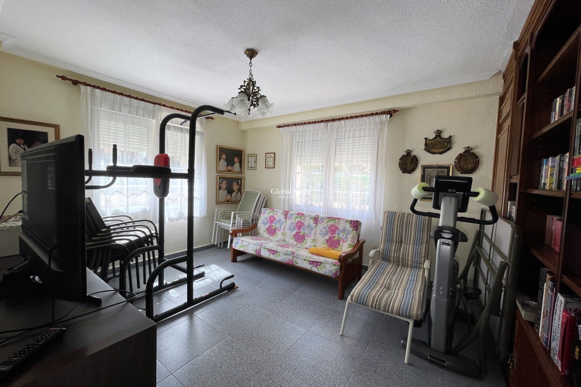 Wiederverkauf - VILLA -
ORIHUELA COSTA - Costa Blanca