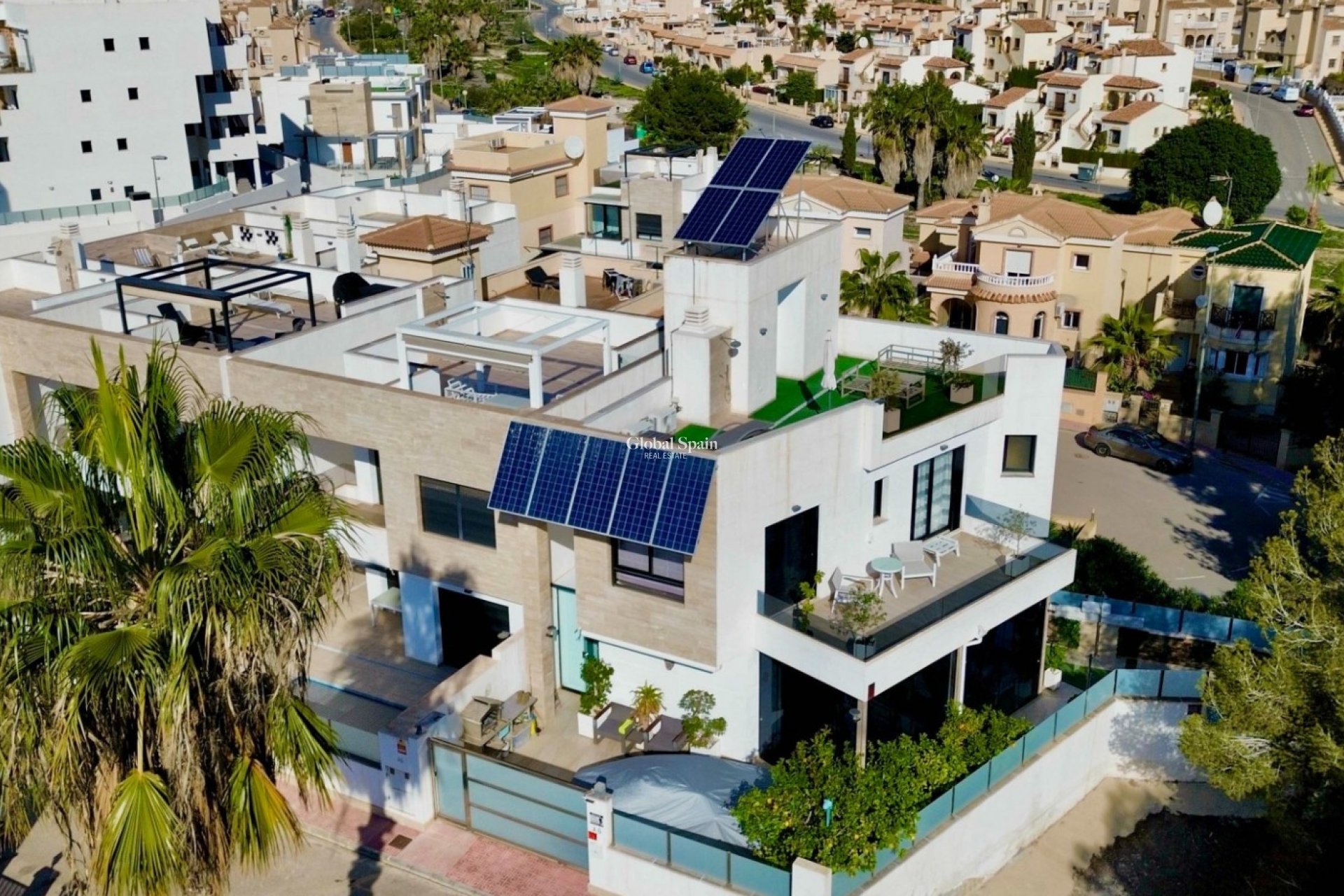 Wiederverkauf - VILLA -
ORIHUELA COSTA - Costa Blanca