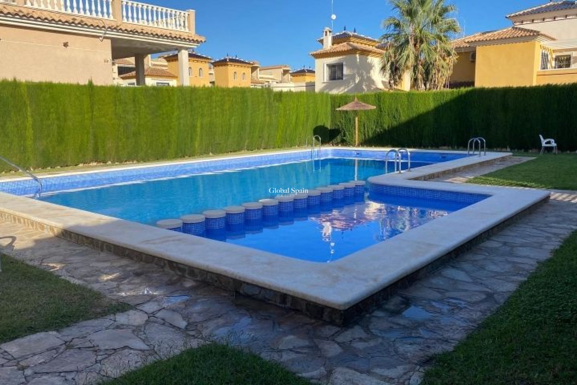 Wiederverkauf - VILLA -
ORIHUELA COSTA - Costa Blanca