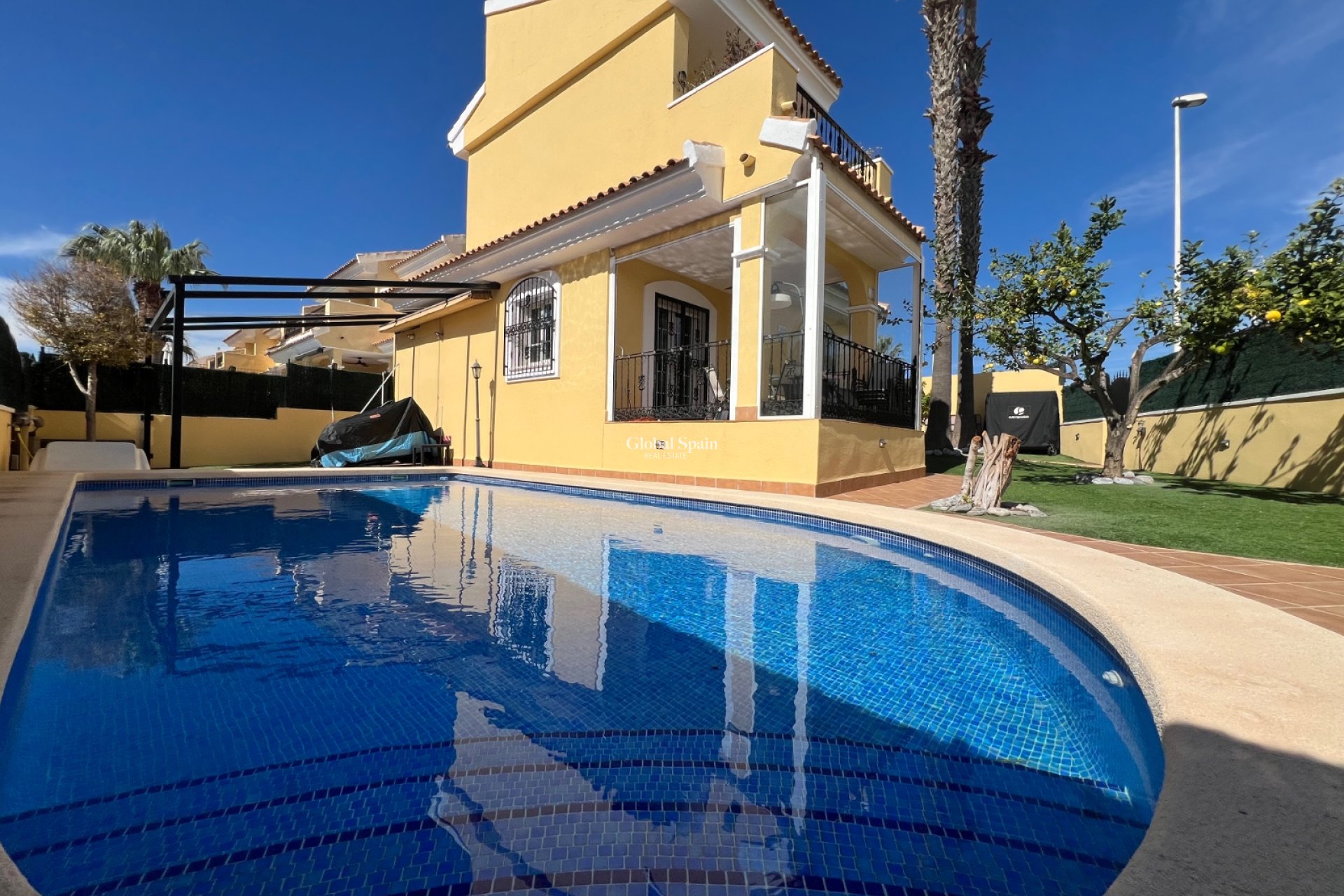 Wiederverkauf - VILLA -
ORIHUELA COSTA - Costa Blanca