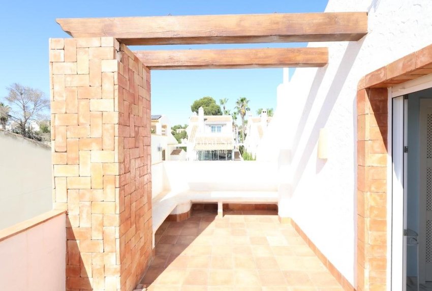 Wiederverkauf - VILLA -
ORIHUELA COSTA - Costa Blanca