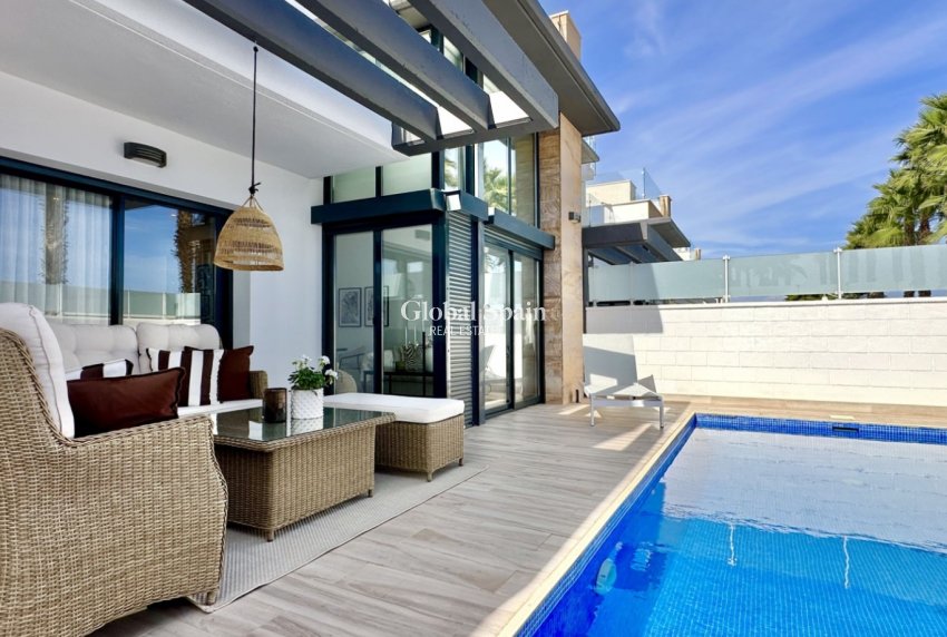 Wiederverkauf - VILLA -
ORIHUELA COSTA - Costa Blanca