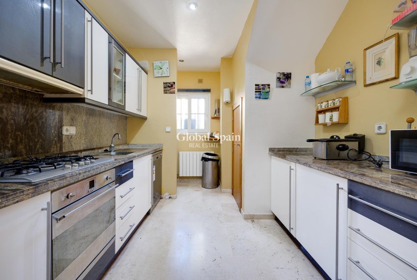 Wiederverkauf - VILLA -
ORIHUELA COSTA - Costa Blanca