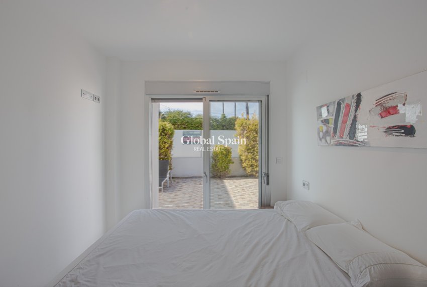 Wiederverkauf - VILLA -
ORIHUELA COSTA - Costa Blanca