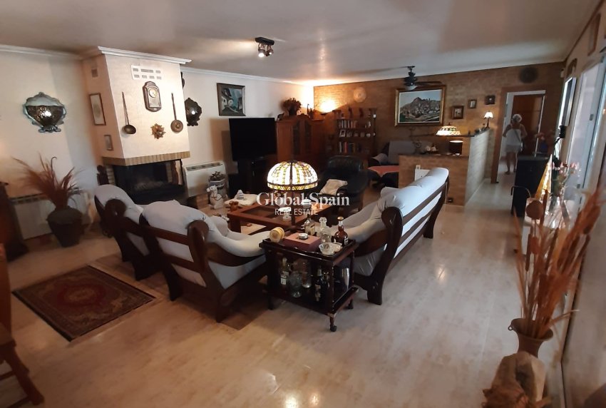 Wiederverkauf - VILLA -
ORIHUELA COSTA - Costa Blanca