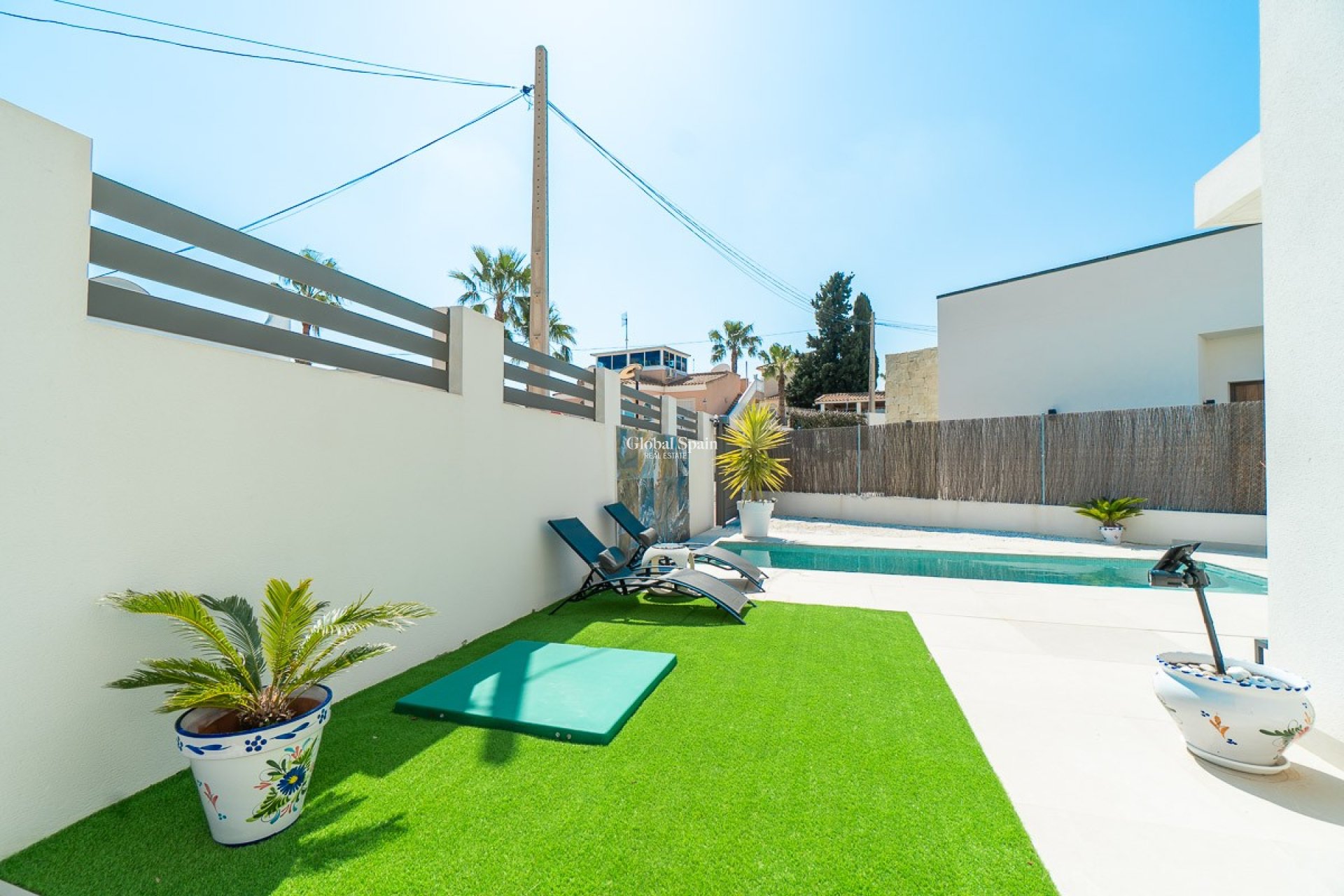 Wiederverkauf - VILLA -
ORIHUELA COSTA - Costa Blanca