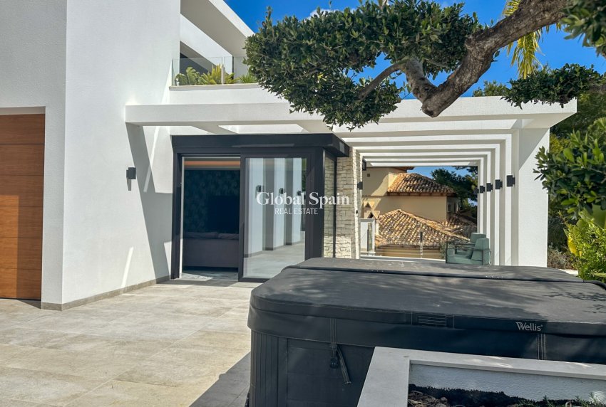 Wiederverkauf - VILLA -
ORIHUELA COSTA - Costa Blanca