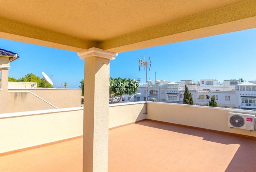 Wiederverkauf - VILLA -
ORIHUELA COSTA - Costa Blanca