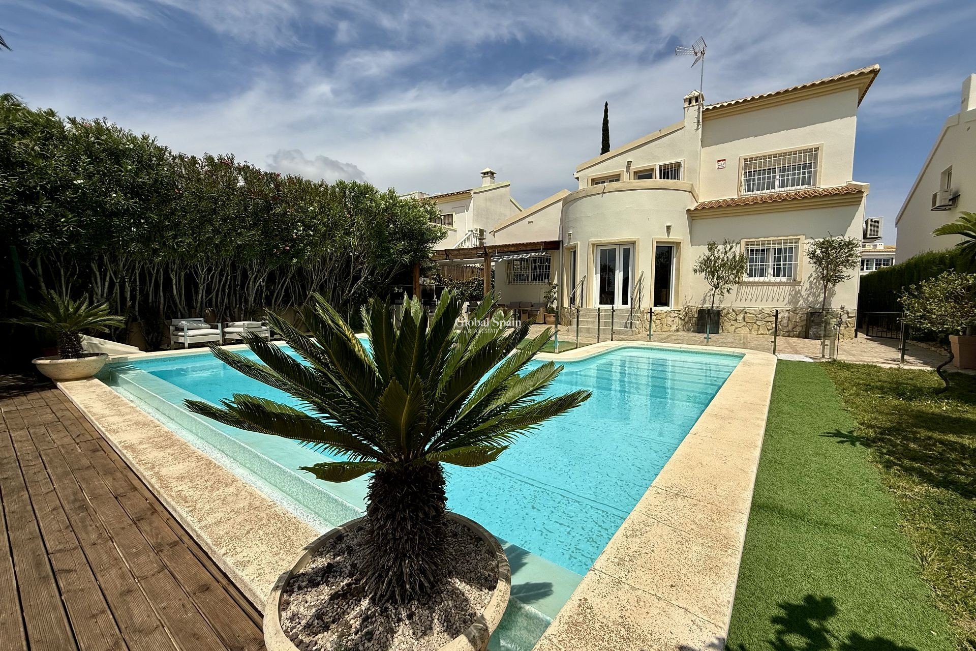 Wiederverkauf - VILLA -
ORIHUELA COSTA - Costa Blanca