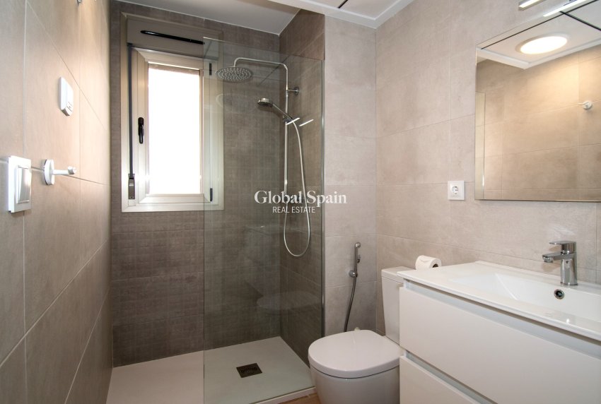 Wiederverkauf - VILLA -
ORIHUELA COSTA - Costa Blanca