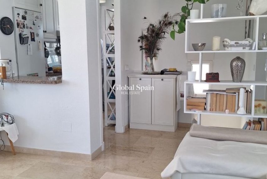 Wiederverkauf - VILLA -
ORIHUELA COSTA - Costa Blanca