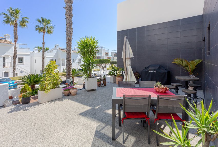 Wiederverkauf - VILLA -
ORIHUELA COSTA - Costa Blanca