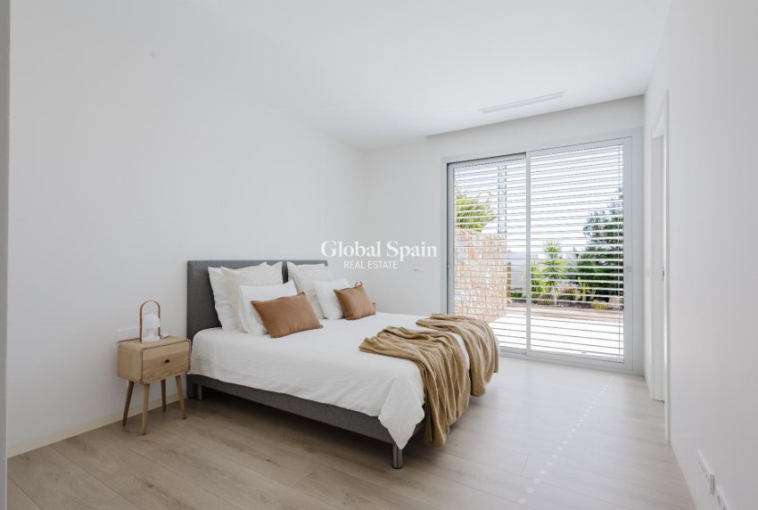 Wiederverkauf - VILLA -
ORIHUELA COSTA - Costa Blanca