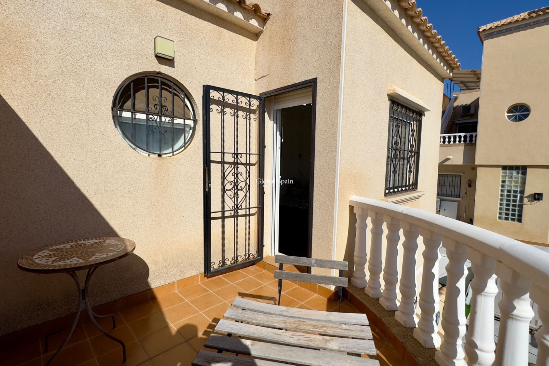 Wiederverkauf - VILLA -
ORIHUELA COSTA - Costa Blanca