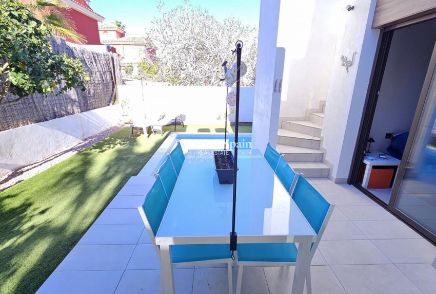 Wiederverkauf - VILLA -
ORIHUELA COSTA - Costa Blanca