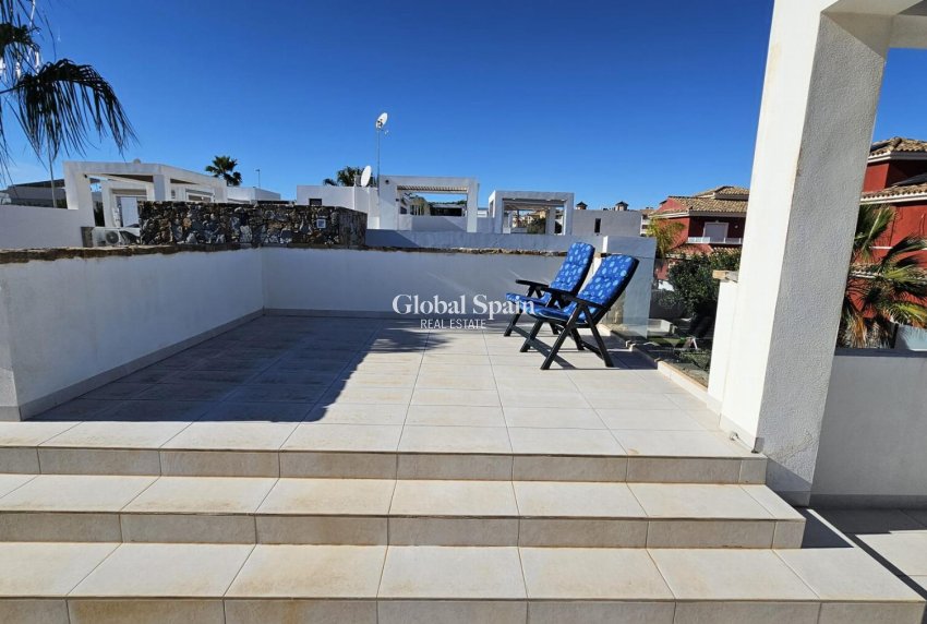 Wiederverkauf - VILLA -
ORIHUELA COSTA - Costa Blanca