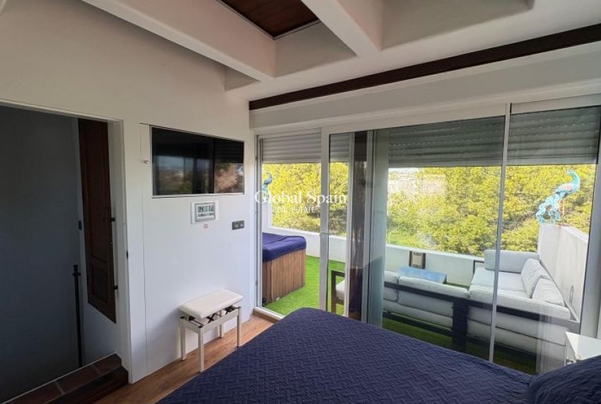 Wiederverkauf - VILLA -
ORIHUELA COSTA - Costa Blanca