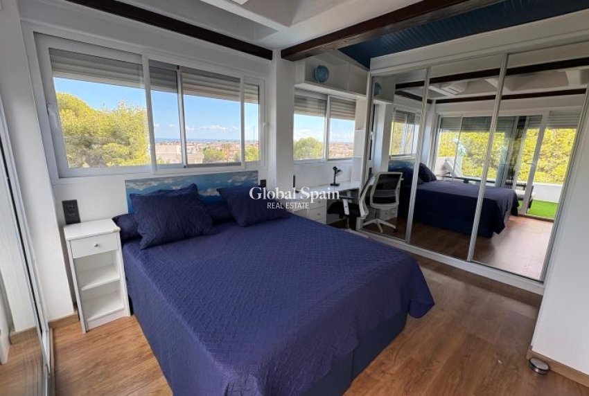 Wiederverkauf - VILLA -
ORIHUELA COSTA - Costa Blanca