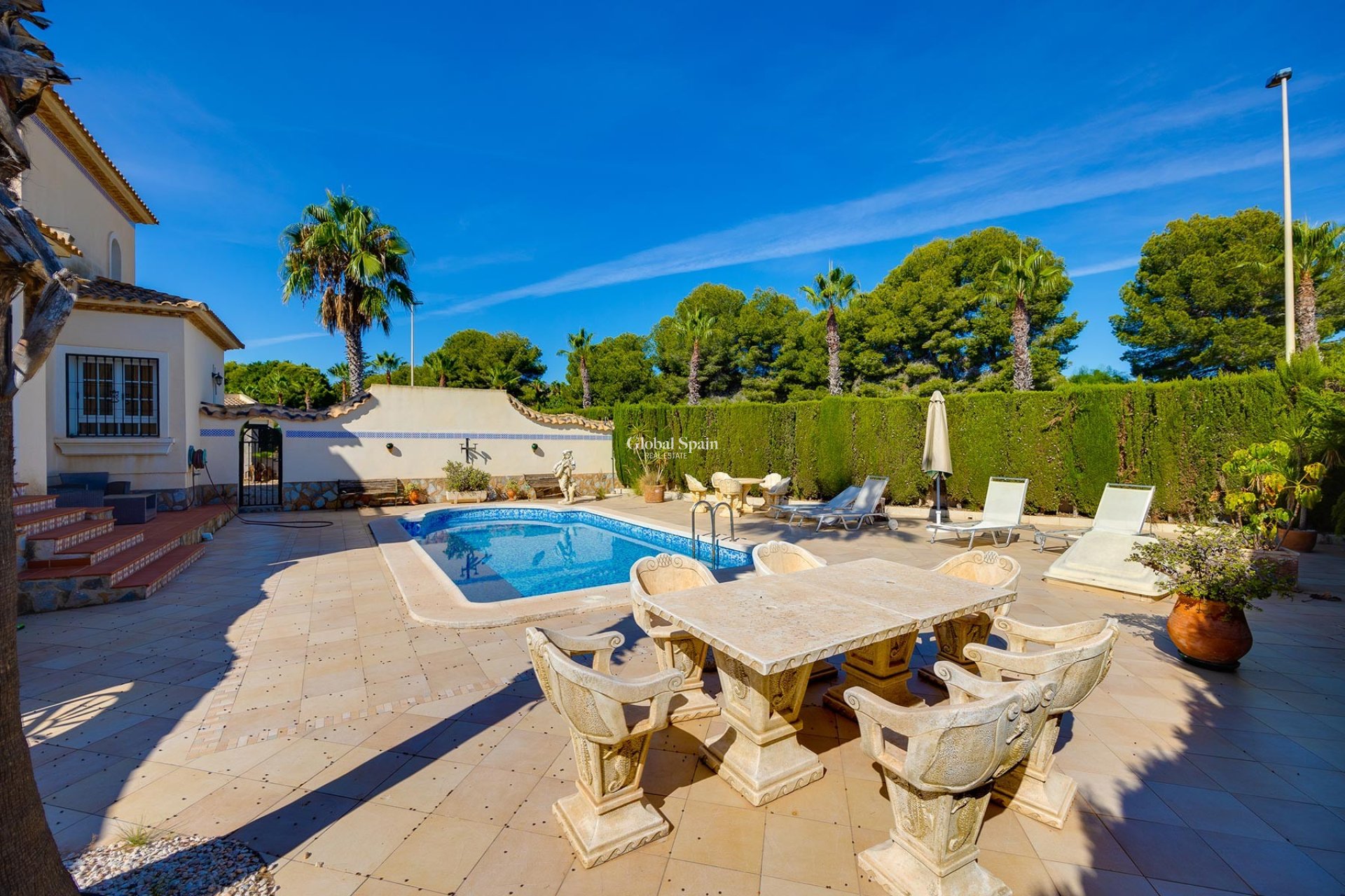 Wiederverkauf - VILLA -
ORIHUELA COSTA - Costa Blanca