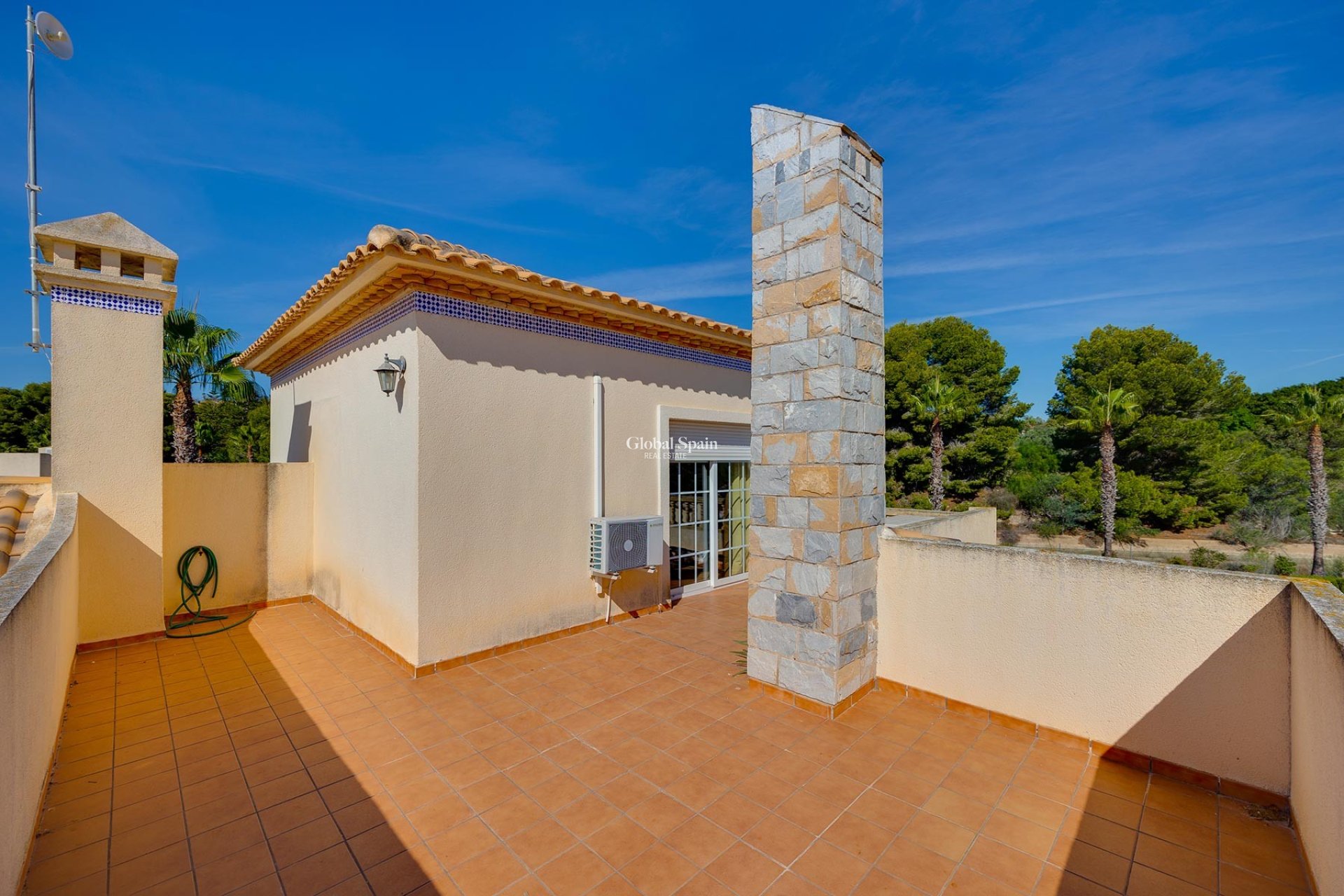 Wiederverkauf - VILLA -
ORIHUELA COSTA - Costa Blanca