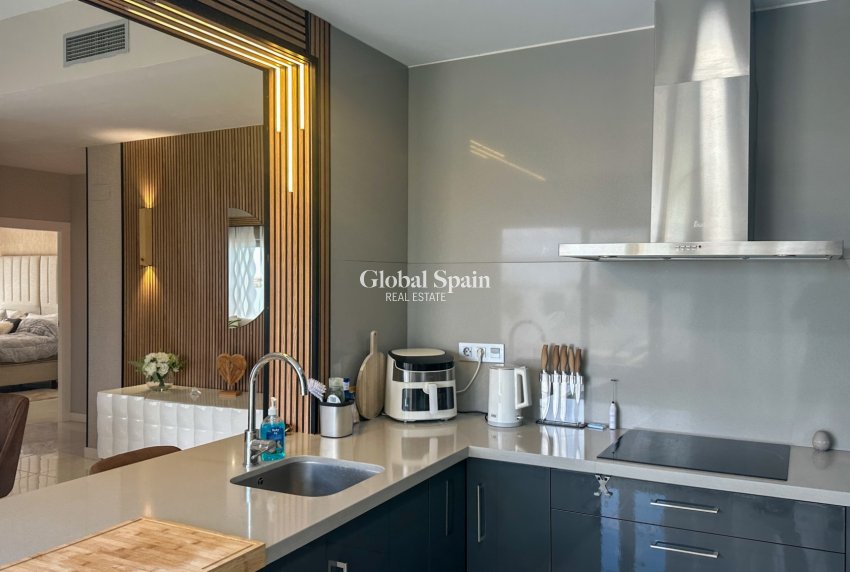 Wiederverkauf - VILLA -
ORIHUELA COSTA - Costa Blanca