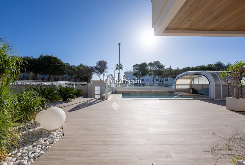 Wiederverkauf - VILLA -
ORIHUELA COSTA - Costa Blanca