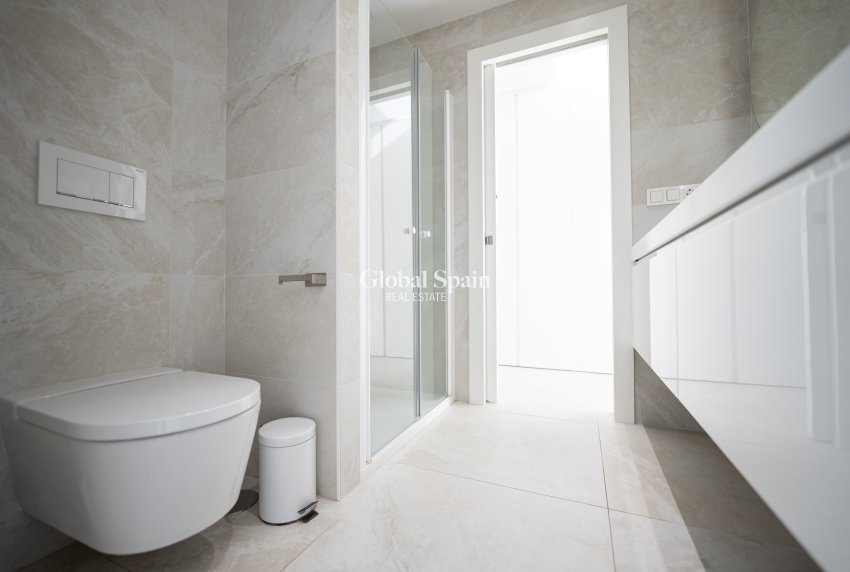 Wiederverkauf - VILLA -
ORIHUELA COSTA - Costa Blanca