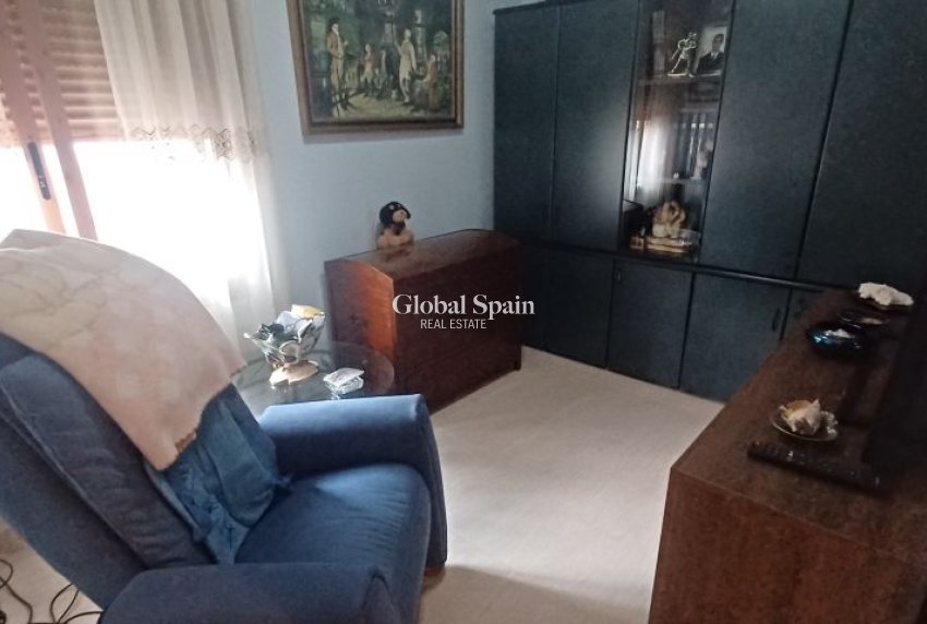 Wiederverkauf - VILLA -
ORIHUELA COSTA - Costa Blanca