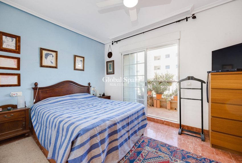 Wiederverkauf - VILLA -
ORIHUELA COSTA - Costa Blanca