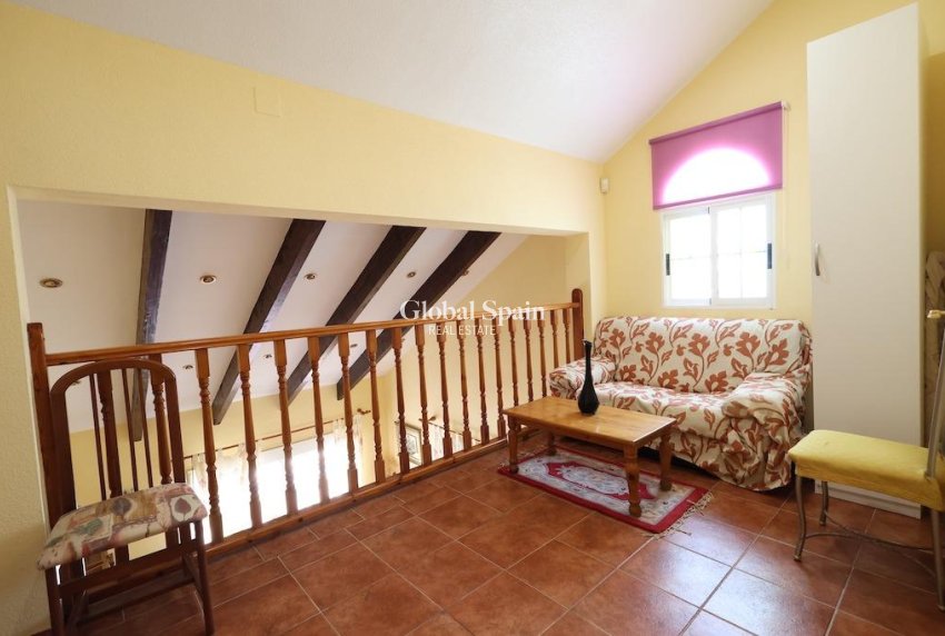 Wiederverkauf - VILLA -
ORIHUELA COSTA - Costa Blanca
