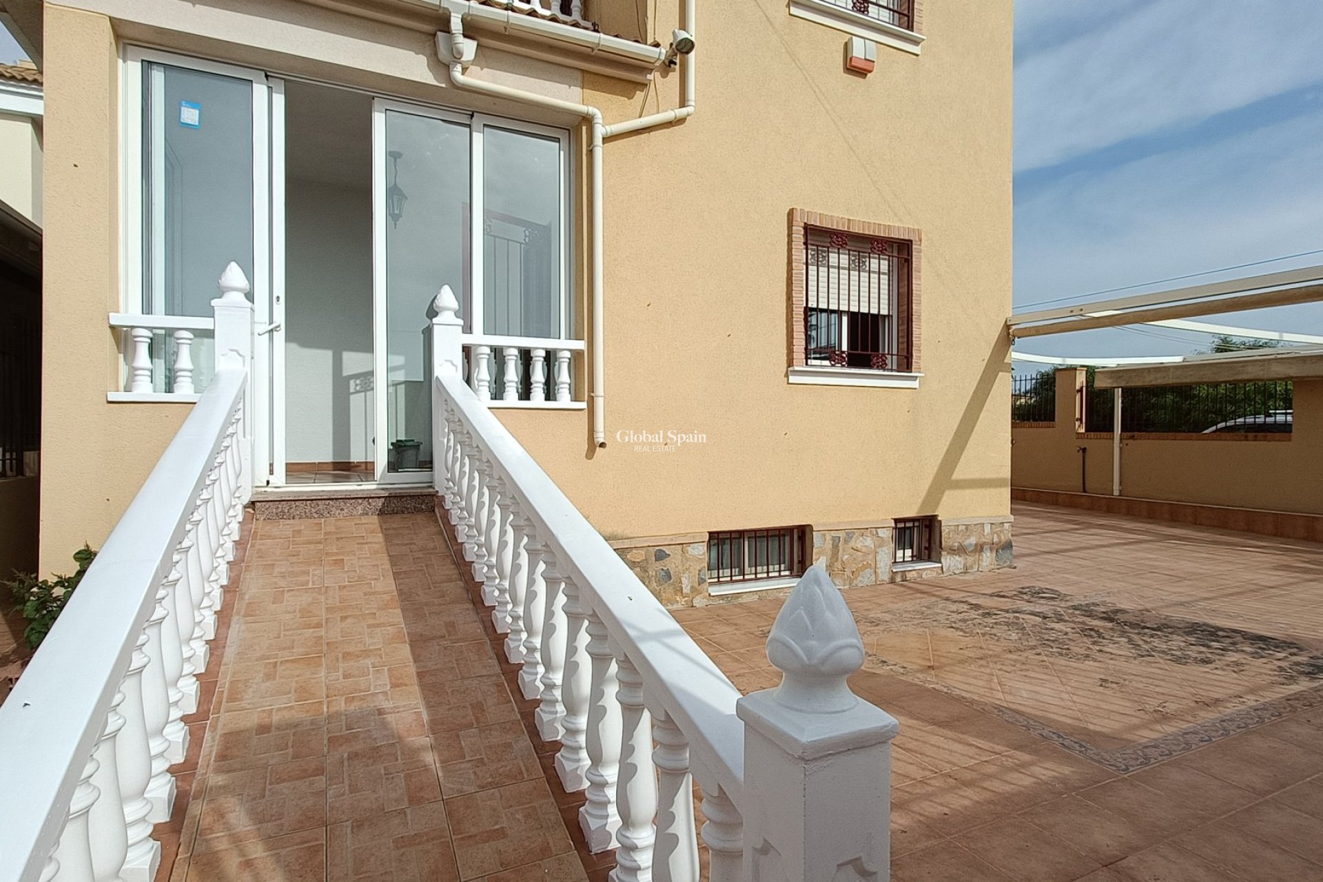 Wiederverkauf - VILLA -
ORIHUELA COSTA - Costa Blanca