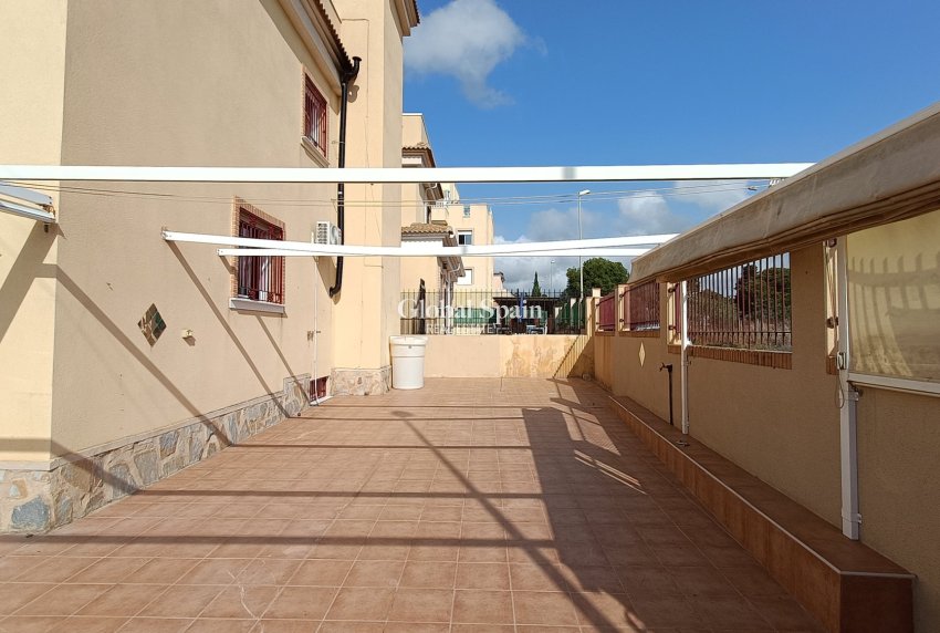 Wiederverkauf - VILLA -
ORIHUELA COSTA - Costa Blanca