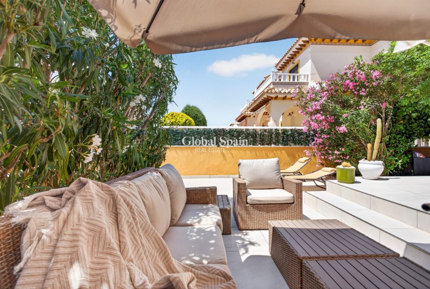 Wiederverkauf - VILLA -
ORIHUELA COSTA - Costa Blanca