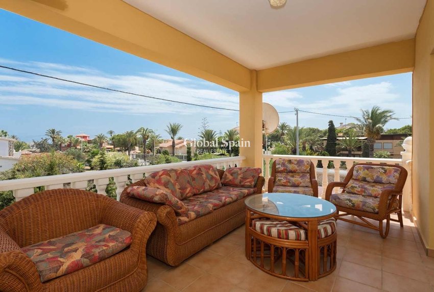 Wiederverkauf - VILLA -
ORIHUELA COSTA - Costa Blanca