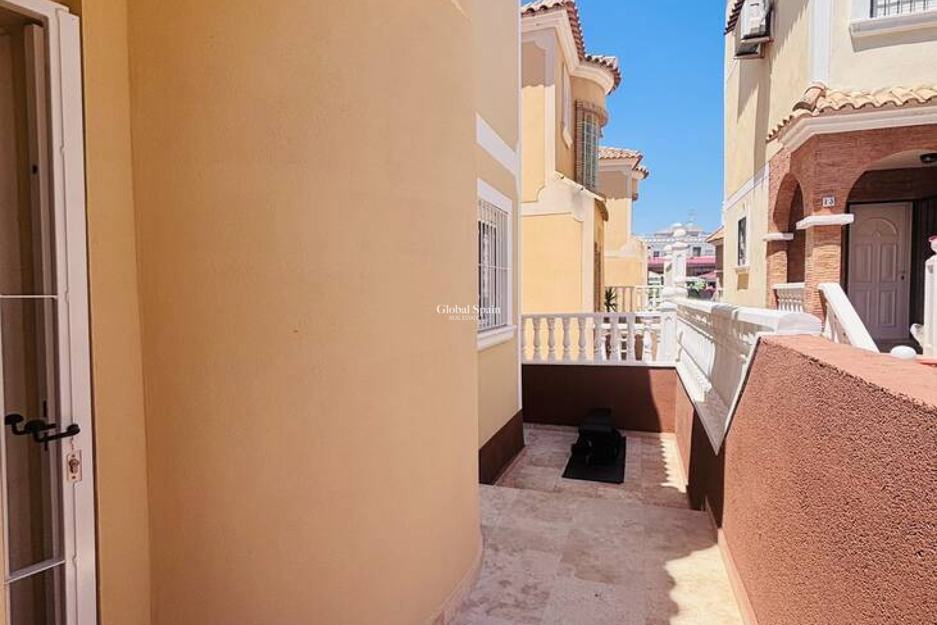 Wiederverkauf - VILLA -
ORIHUELA COSTA - Costa Blanca