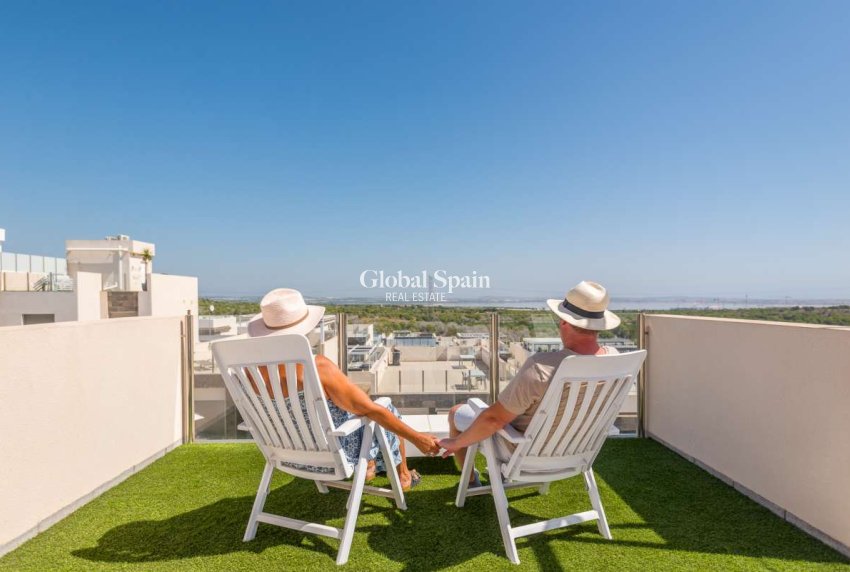 Wiederverkauf - VILLA -
ORIHUELA COSTA - Costa Blanca