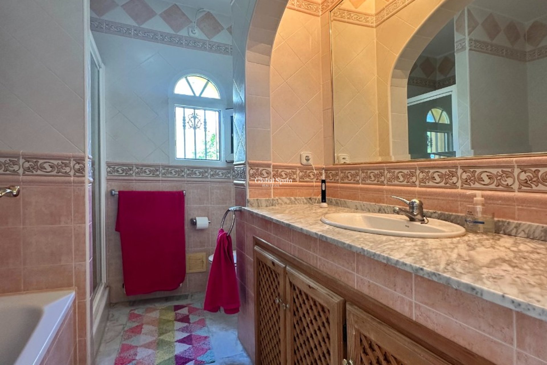 Wiederverkauf - VILLA -
ORIHUELA COSTA - Costa Blanca